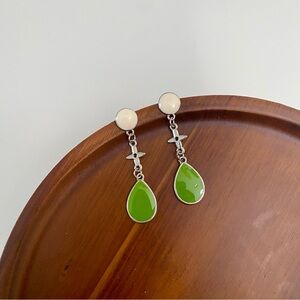 4/$15 Silver Cream White Green Enamel Teardrop North Star Dangly Earrings